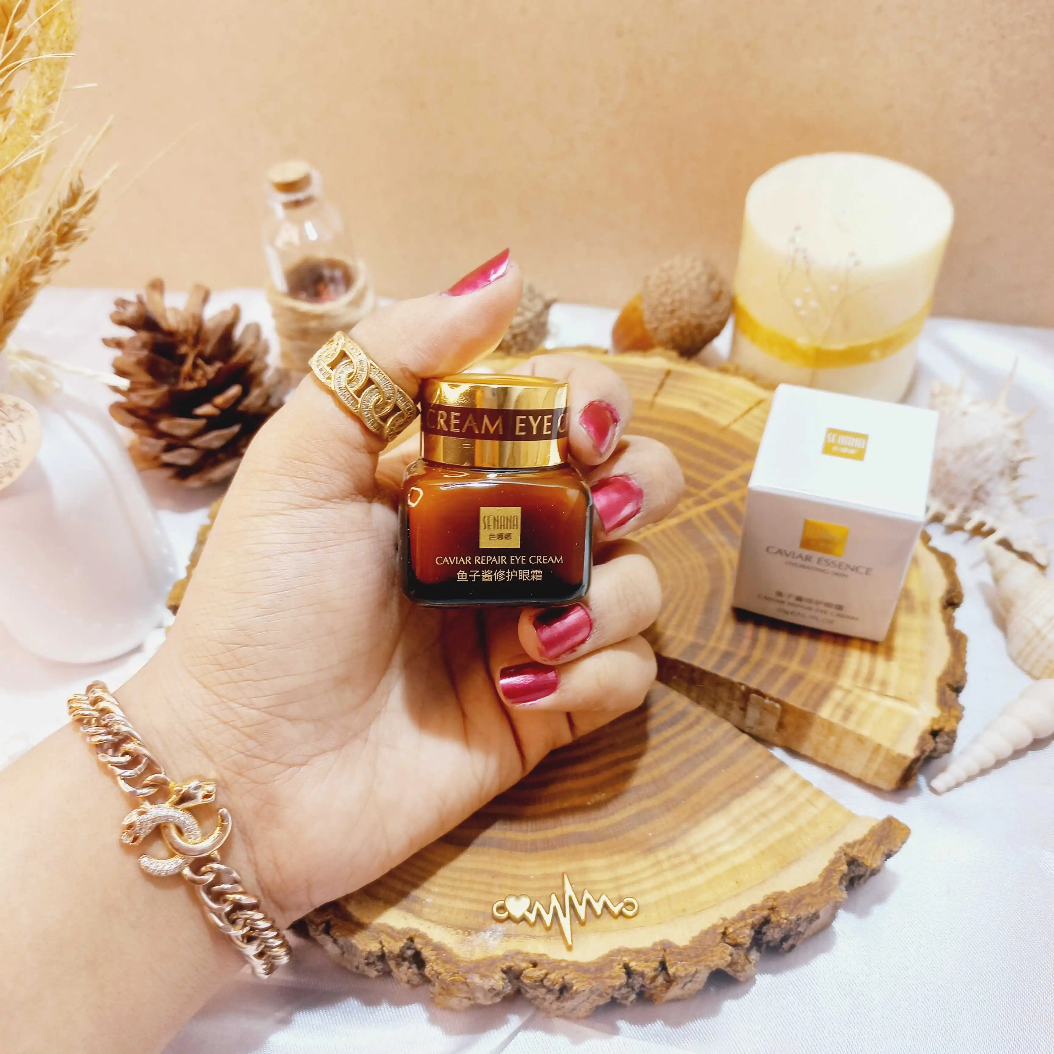 کرم دور چشم خاویار ضد چروک قوی سنانا caviar essence