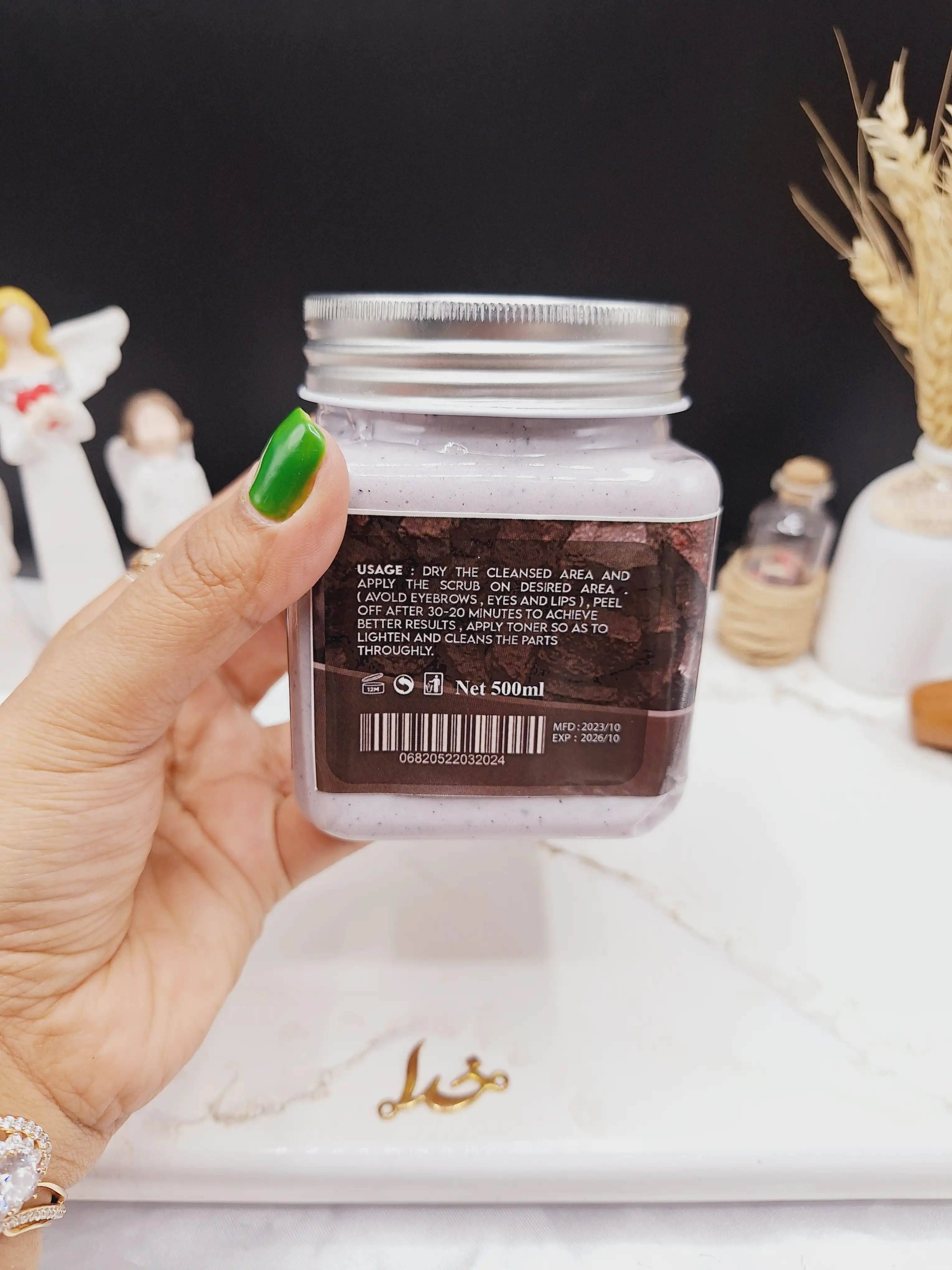 اسکراب لایه بردار تیرگی رایحه ذغال سنگ COAL SCRUB برند secret plus حجم 500ml